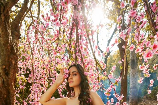 GOLDEN DAWN LEHENGA SET