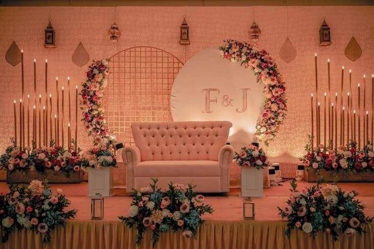 Stage decore