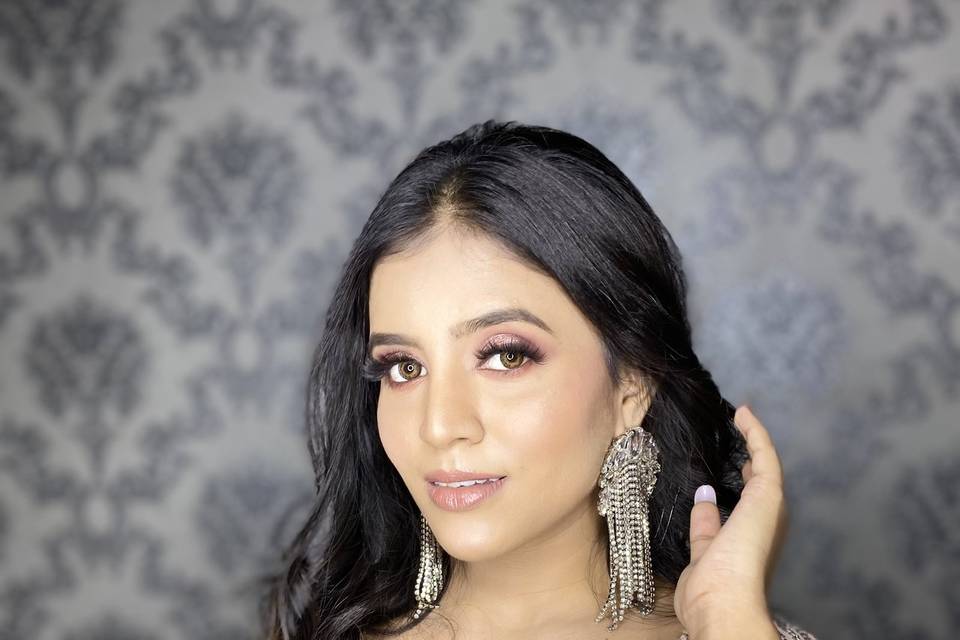Srishti Gupta Makeup, Delhi