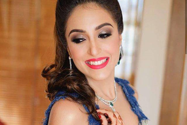 Party makeup