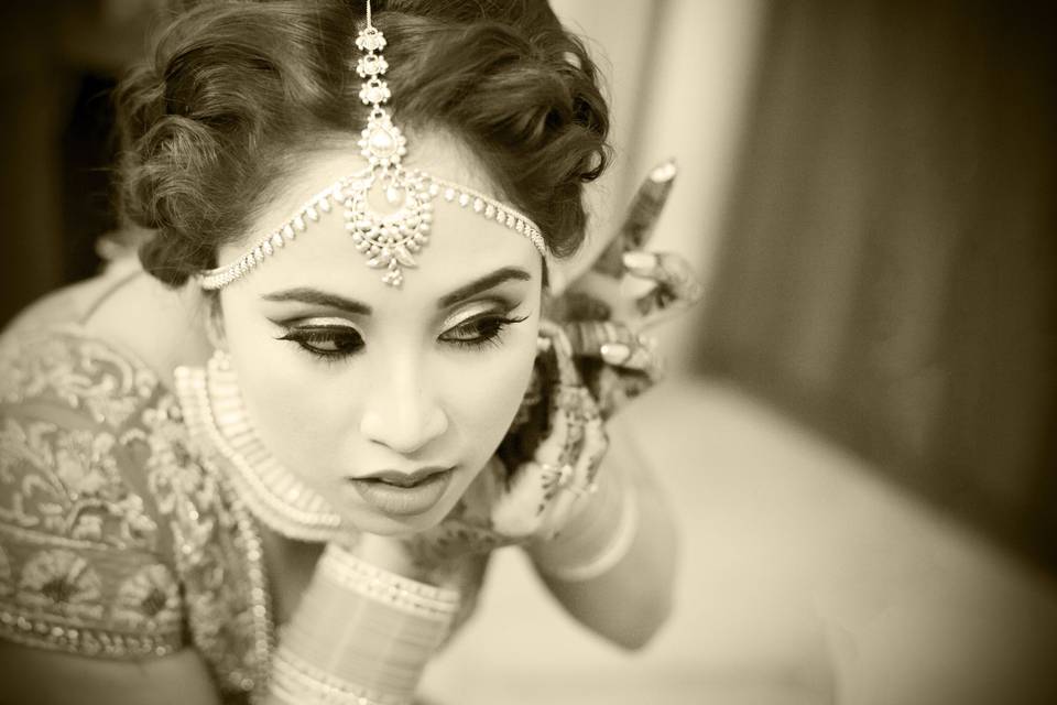 Bengali Bride getting ready