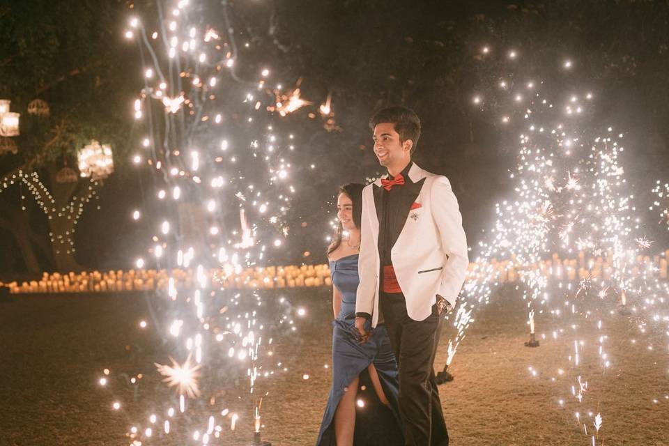 Couple entry