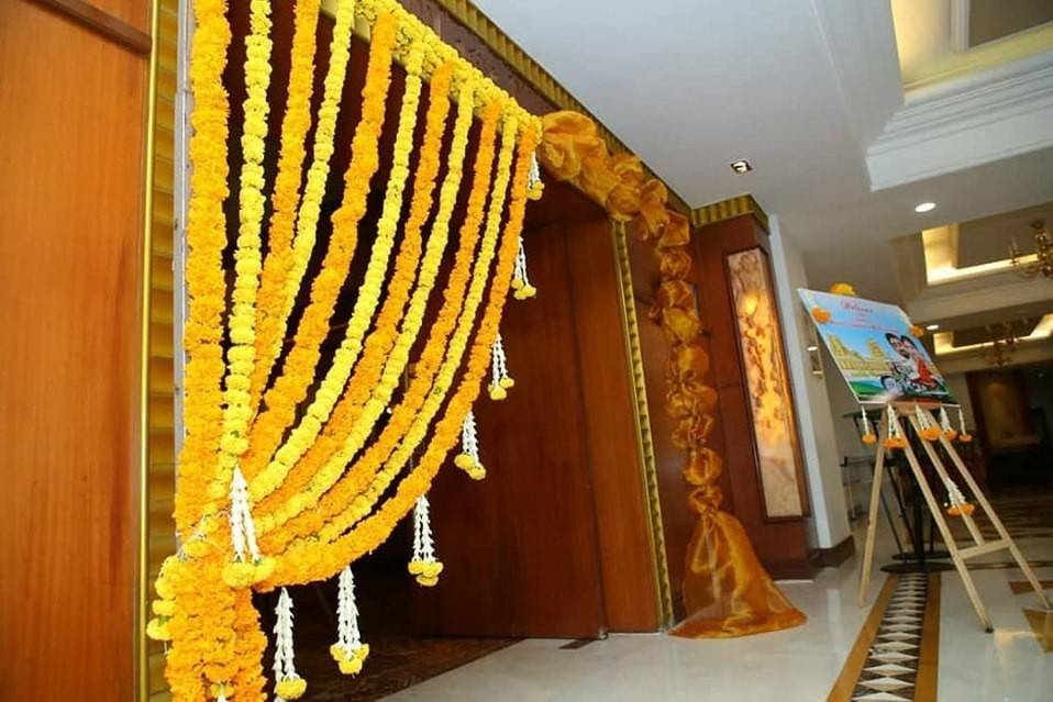 Entrance decor