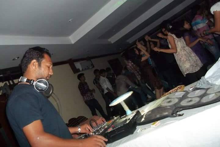 DJ Aquib