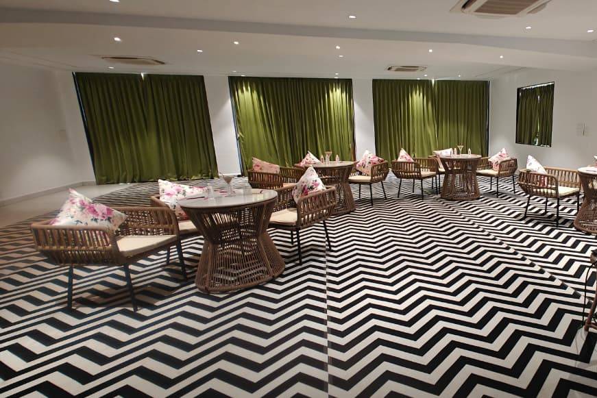 Banquet hall