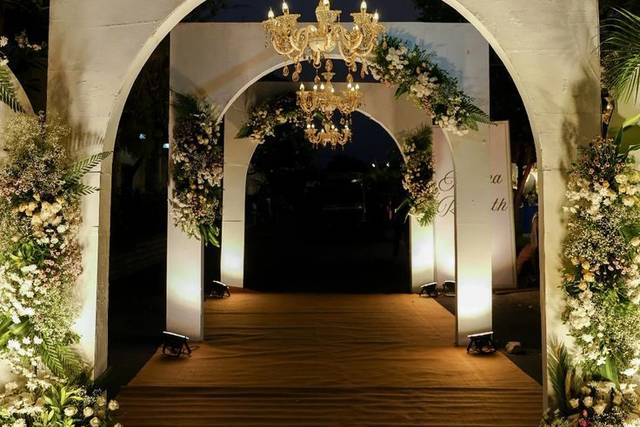 Entrance Arch