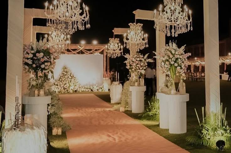 Entrance arch