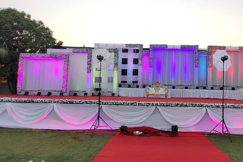 Stage decor