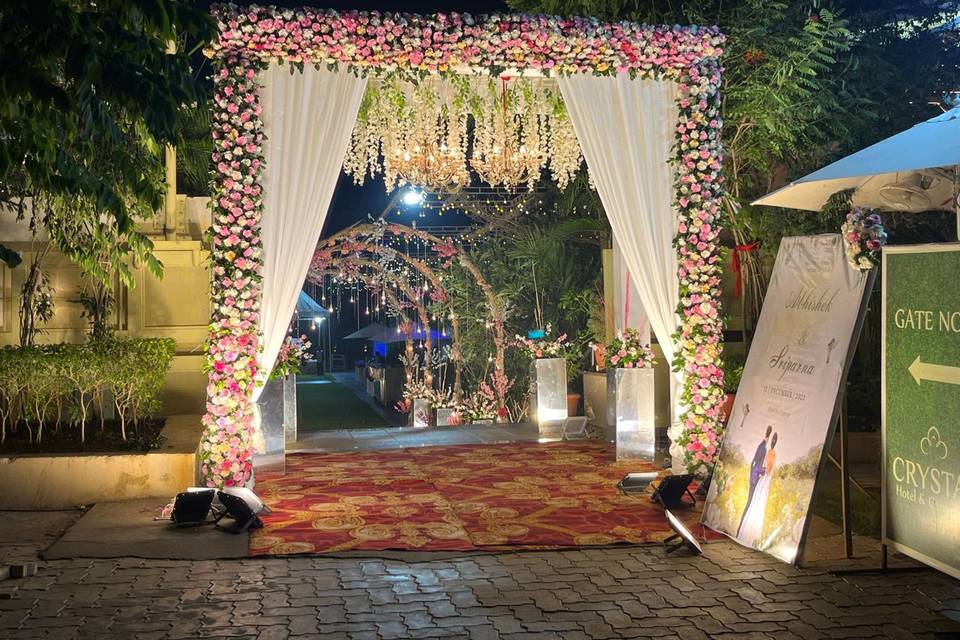 Entrance Decor