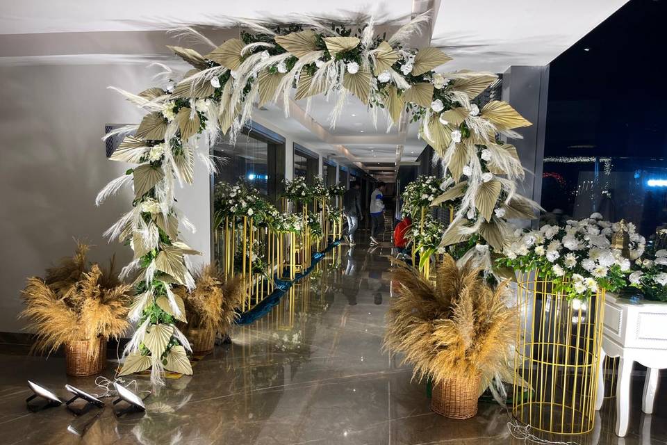 Entrance Decor