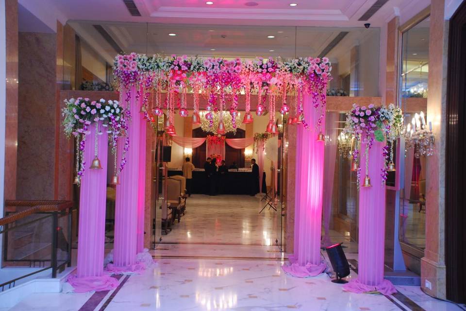 Entrance decor