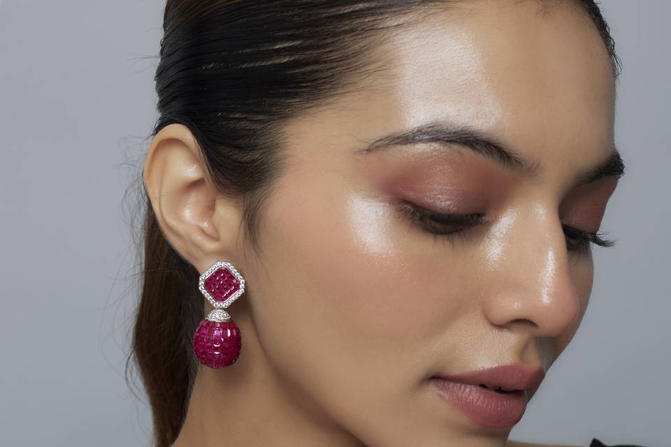VIVINIA by Vidhi Mehra