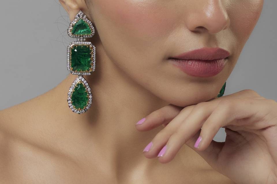 VIVINIA by Vidhi Mehra
