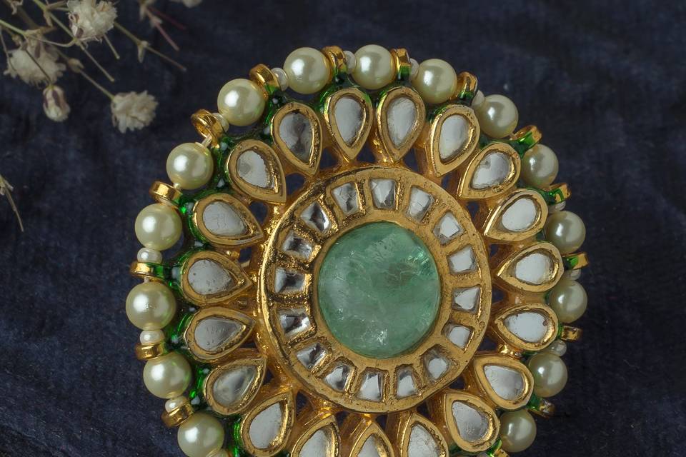 VIVINIA by Vidhi Mehra