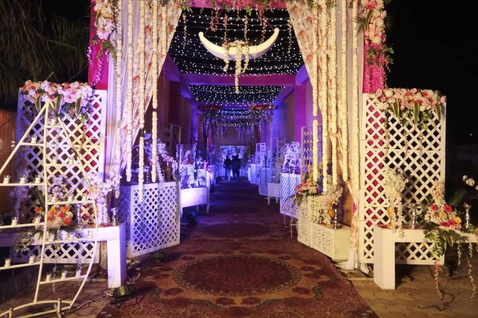 Entrance Decor