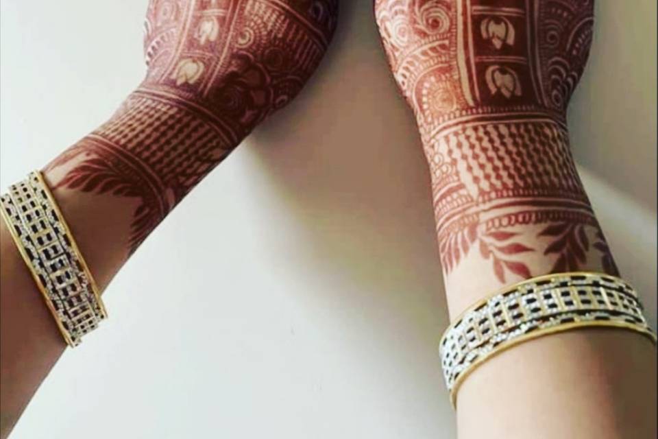 Mehandi stain