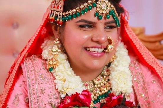 Get Gorgeous with Ridhi | Bridal Makeup Artists in Delhi NCR | See Prices &  Photos