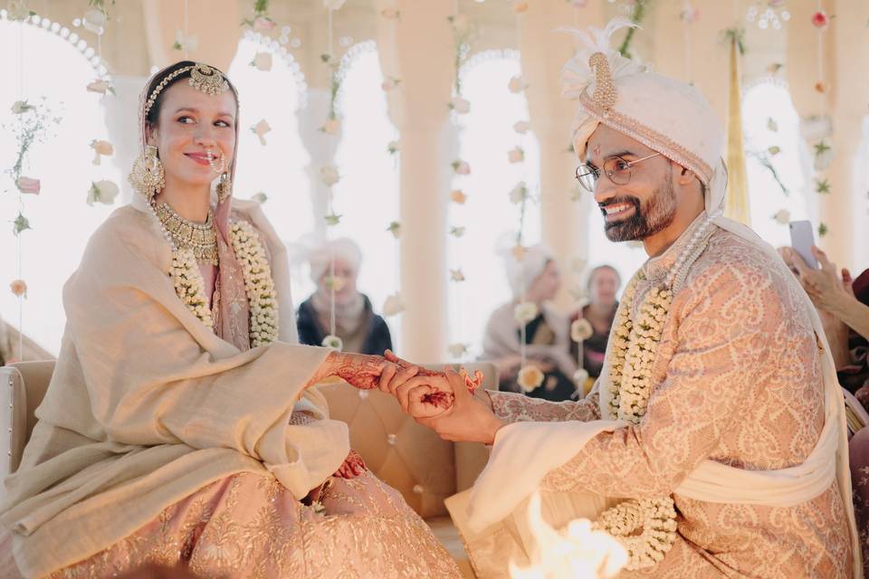 Ayush & Sophie, Tijara Fort