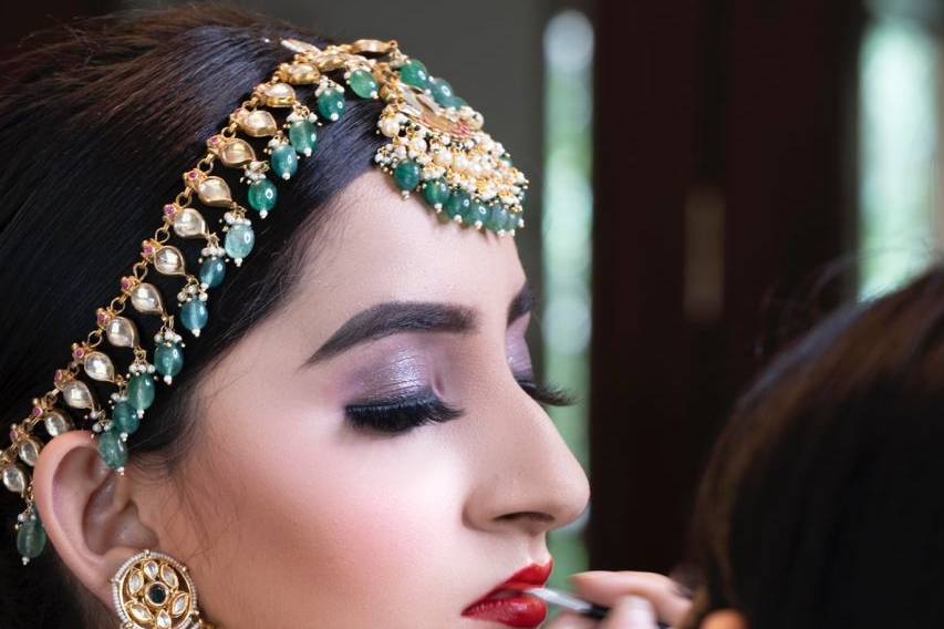 Roopali Talwar Makeup Artist