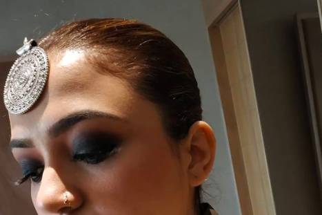 Party makeup