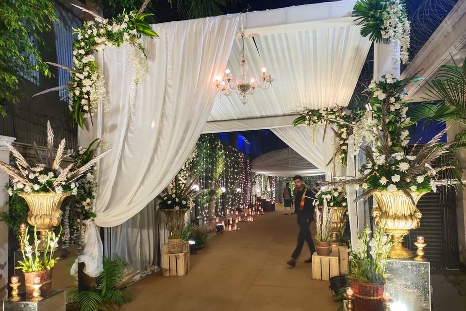 Entrance decor