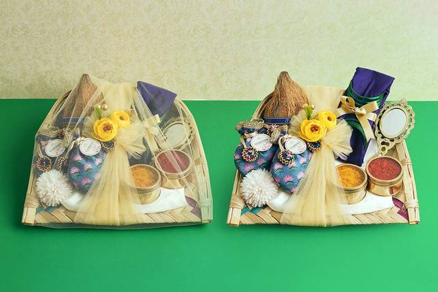 Custom hamper