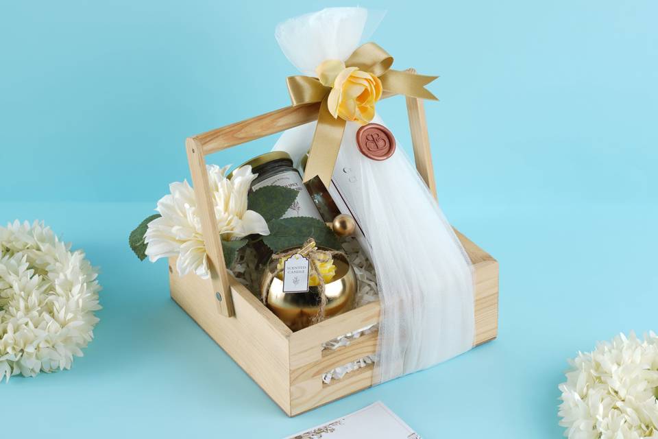 Custom hamper
