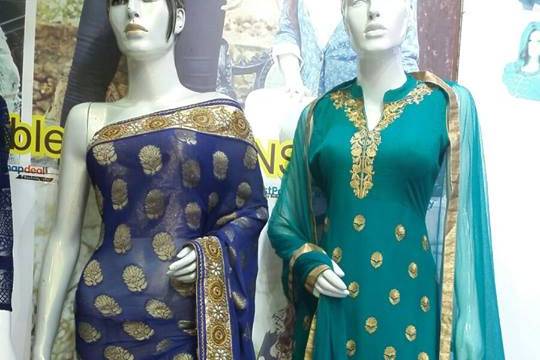 Queen's Ladies Wear, Kurla