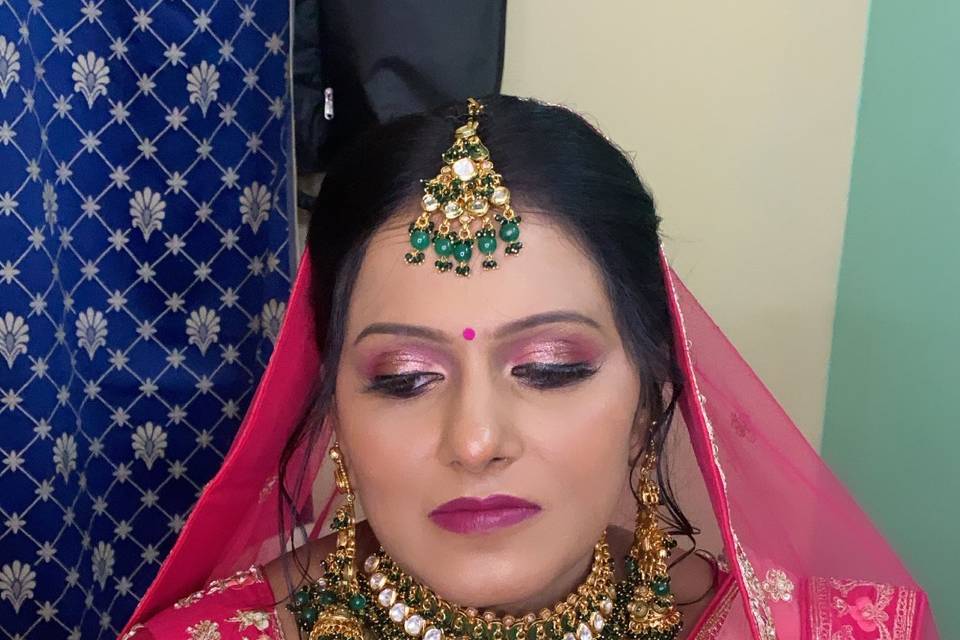 Shakshi Kolkata Makeup Artist