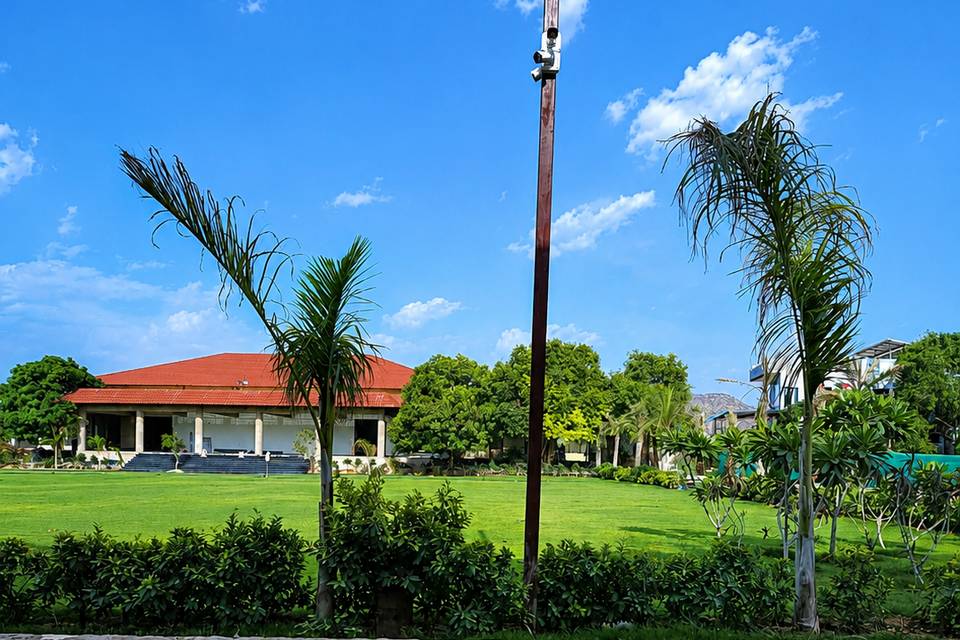 Wedding lawn