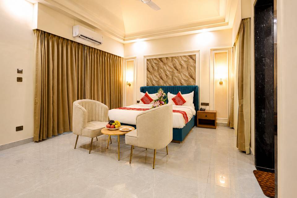 Family Suite with Jacuzzi