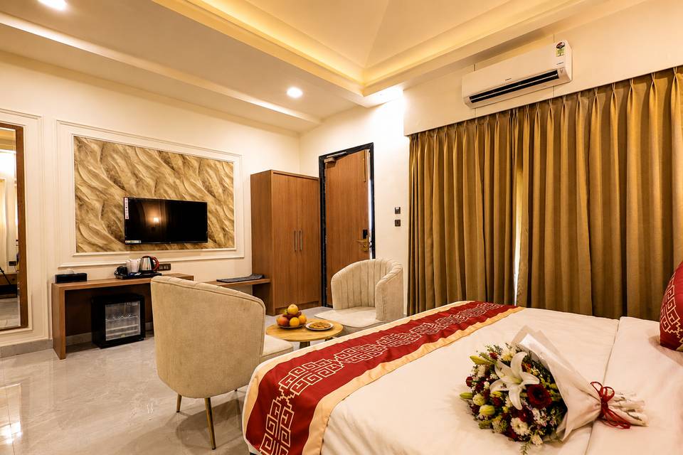 Family Suite with Jacuzzi