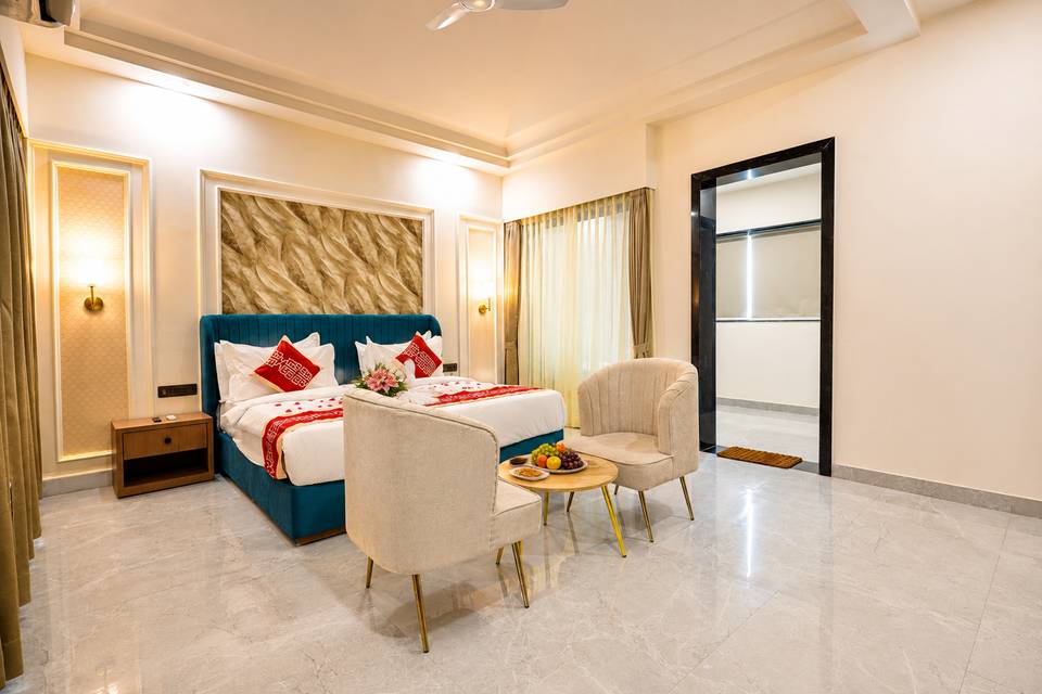 Family Suite with Jacuzzi
