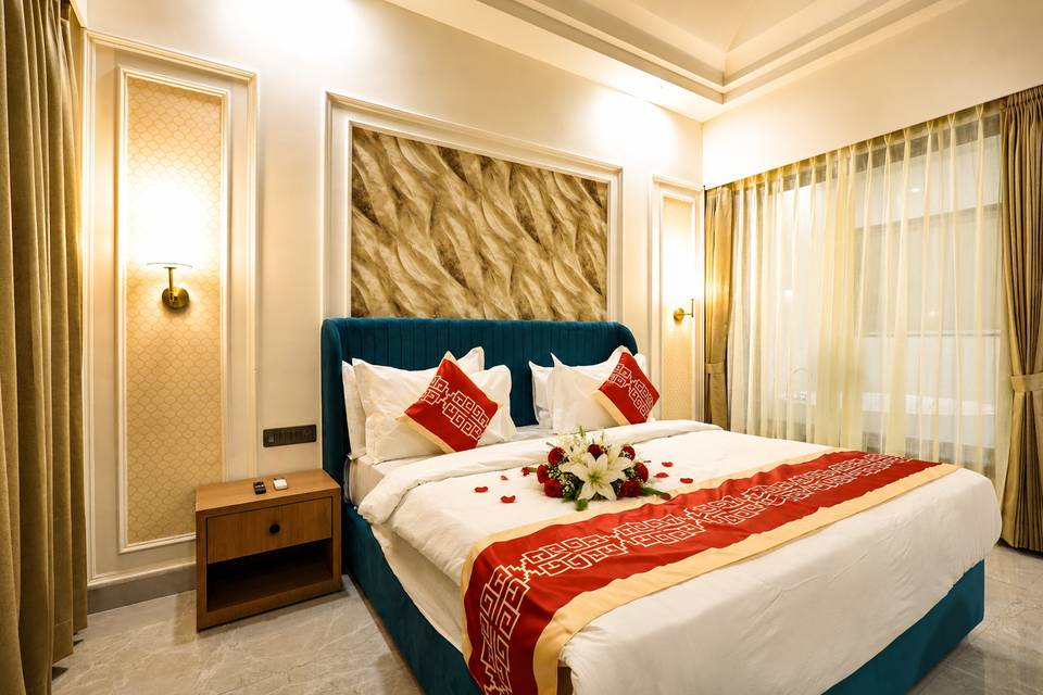 Family Suite with Jacuzzi