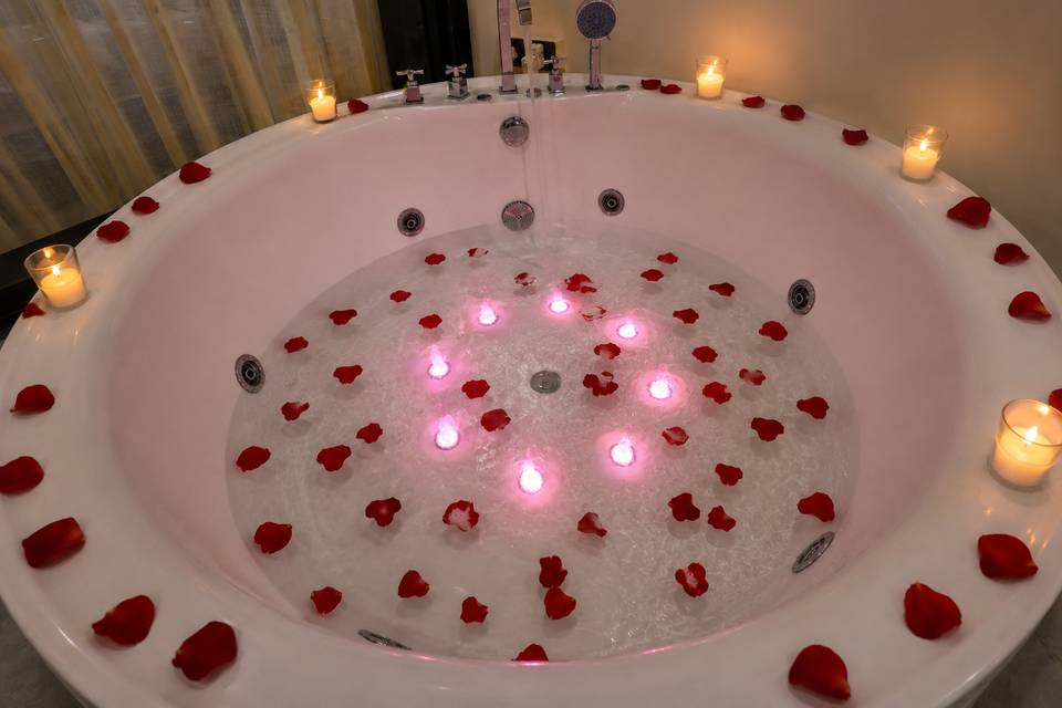 Family Suite with Jacuzzi
