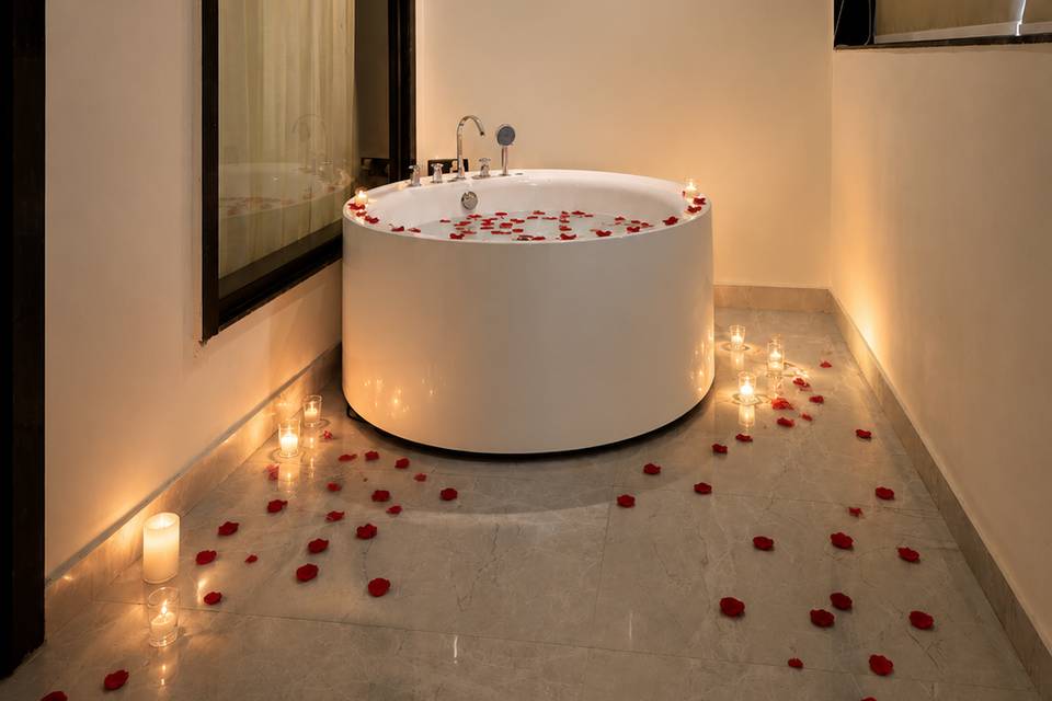 Family Suite with Jacuzzi