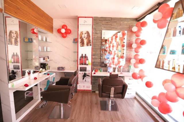 Touch'n Glow Beauty Saloon & Makeup Studio