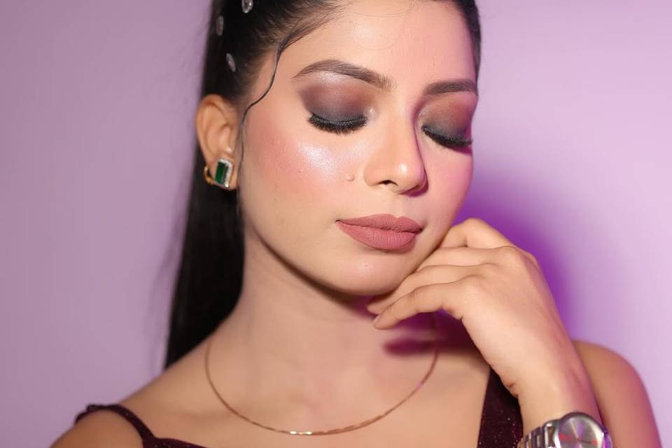 Party makeup