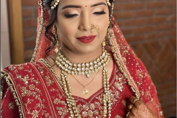 Bridal makeup