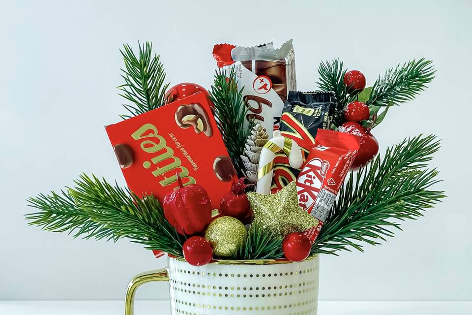 Christmas Cheer Mug Hamper