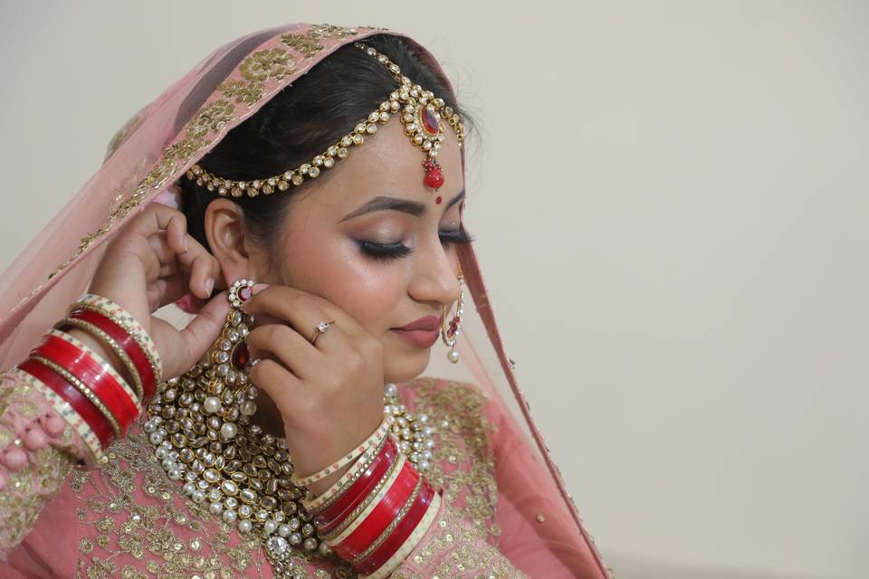 Subtle bridal makeup