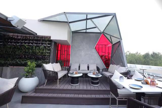 Rooftop area