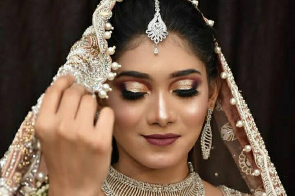 Bridal makeup