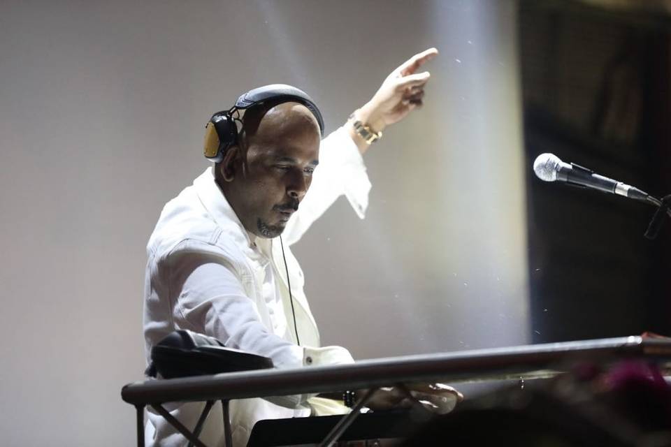 DJ Paps, Pune