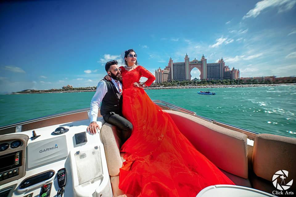 Dubai pre wedding shoot