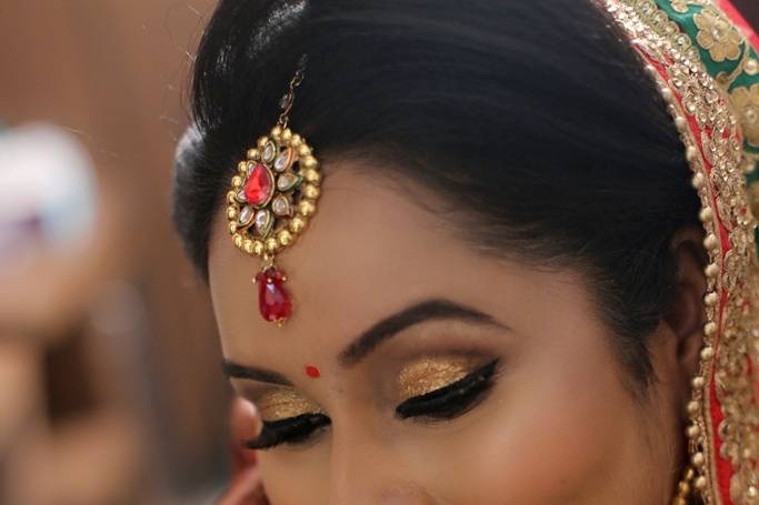 Surbhi Make Up Artist