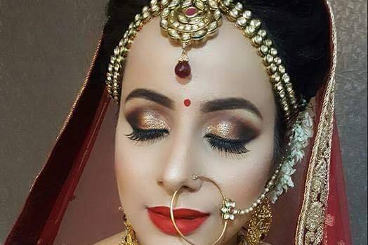 Lavish Look Beauty Salon, Agra