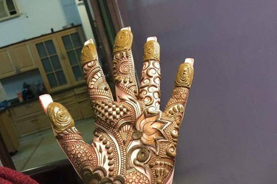 Designer mehndi