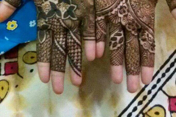 Designer mehndi