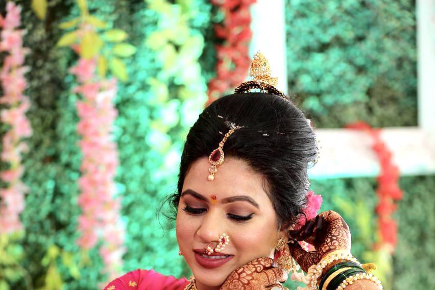 Maharashtrian Wedding Bride